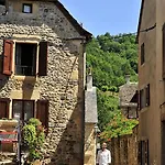 Сasa de vacaciones T3 Duplex Village Geolia Geniez D'olt Avec 2 Piscines Chauffée *
