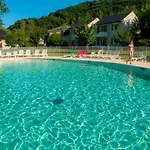 T3 Duplex Village Geolia Geniez D'olt Avec 2 Piscines Chauffée Сasa de vacaciones Saint-Geniez-dʼOlt