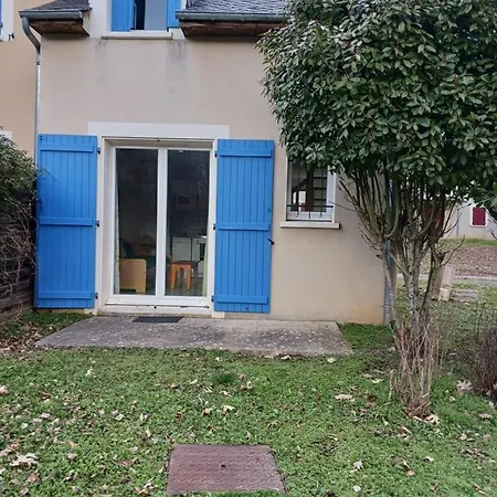 T3 La Savane Geniez D'olt 2 Piscines Chauffees Dans Charmante De Holiday home *