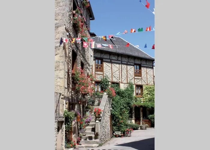T3 La Savane Geniez D'olt 2 Piscines Chauffees Dans Charmante De Feriehus *