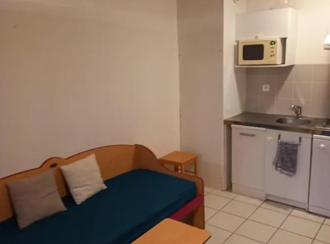 T3 La Savane Geniez D'olt 2 Piscines Chauffees Dans Charmante De