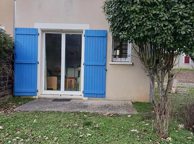 T3 La Savane Geniez D'olt 2 Piscines Chauffees Dans Charmante De Σπίτι διακοπών *